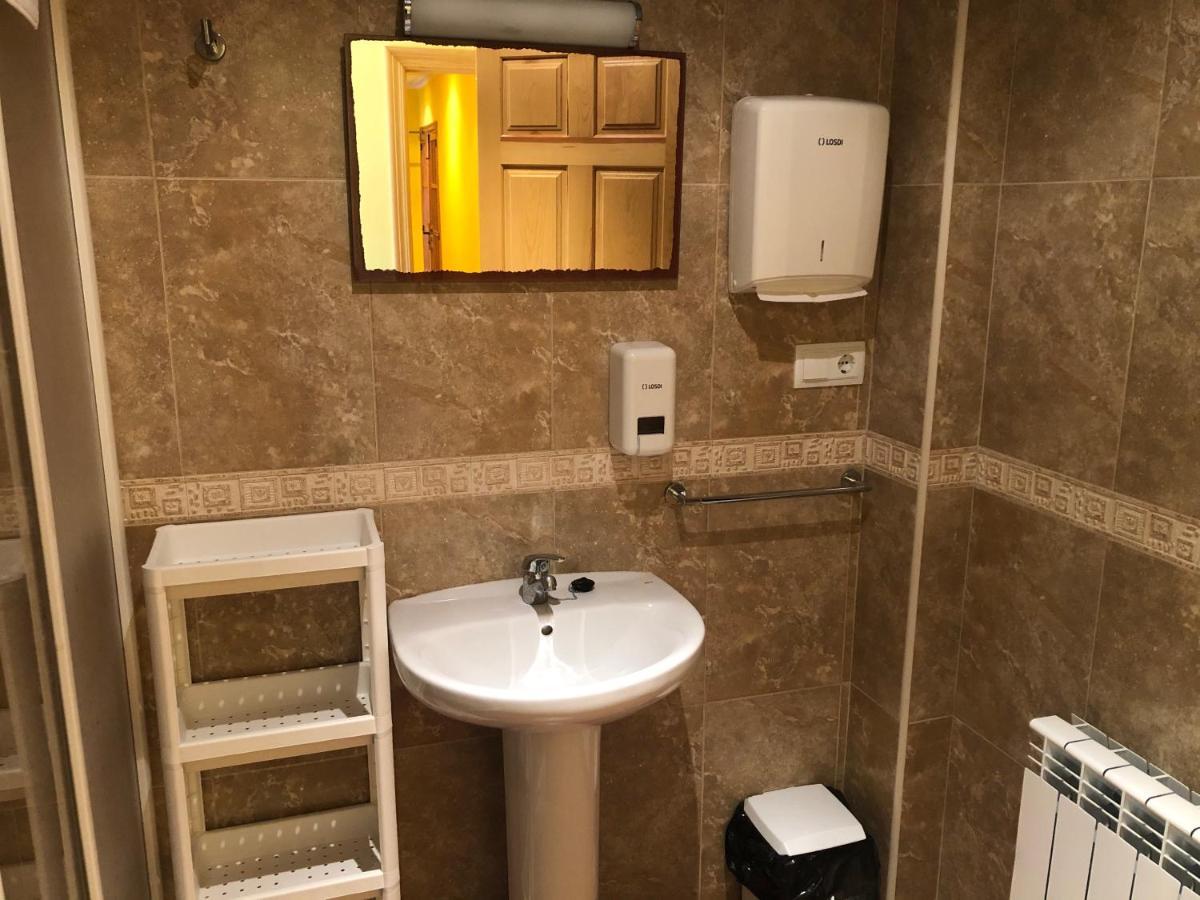 Bar Hostal Torralba De Los Sisones Экстерьер фото